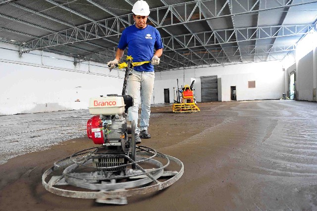 Foto 6 - Piso industrial nivelado a laser